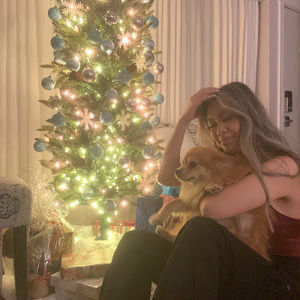 Meet your Posher, Themis